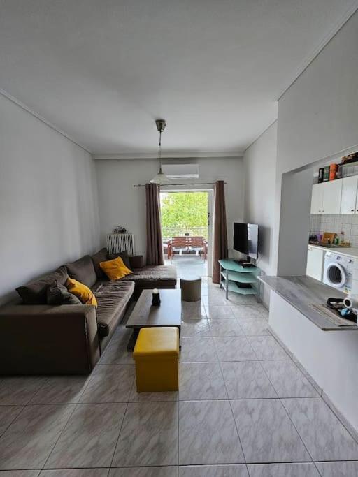 Seaside Apartment - Charlie'S House Халкіда Екстер'єр фото